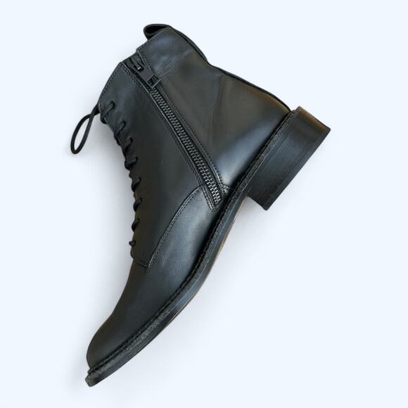 Vince Cabria Combat Boots Black Leather Lace-Up Ankle Boots Women's size 7 NEW - Picture 8 of 12